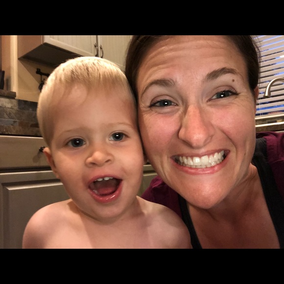 Meet your Posher, Amanda - Picture 1 of 1